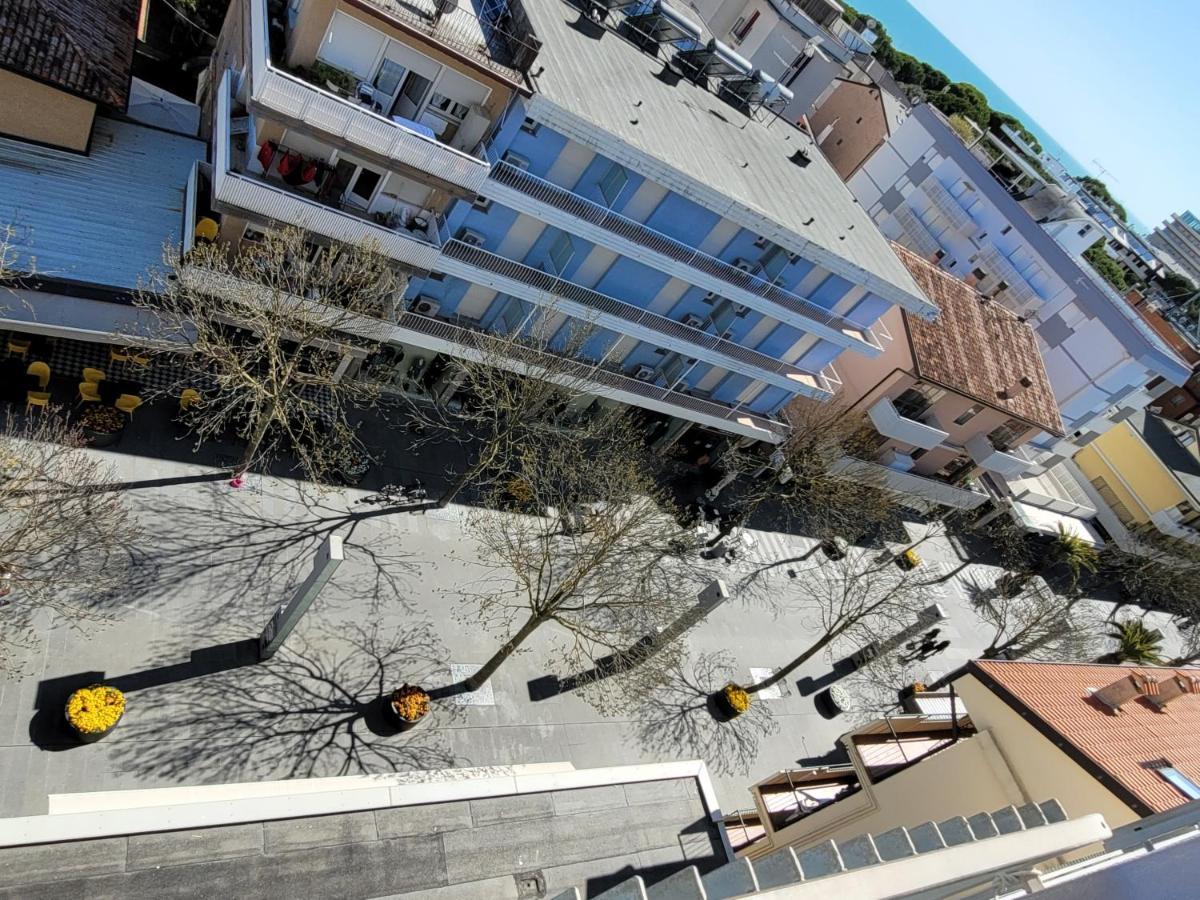 Cam 2 Sea View Apartment Lignano Sabbiadoro Dış mekan fotoğraf