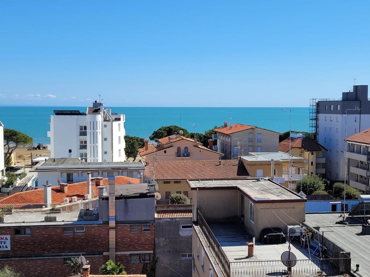 Cam 2 Sea View Apartment Lignano Sabbiadoro Dış mekan fotoğraf